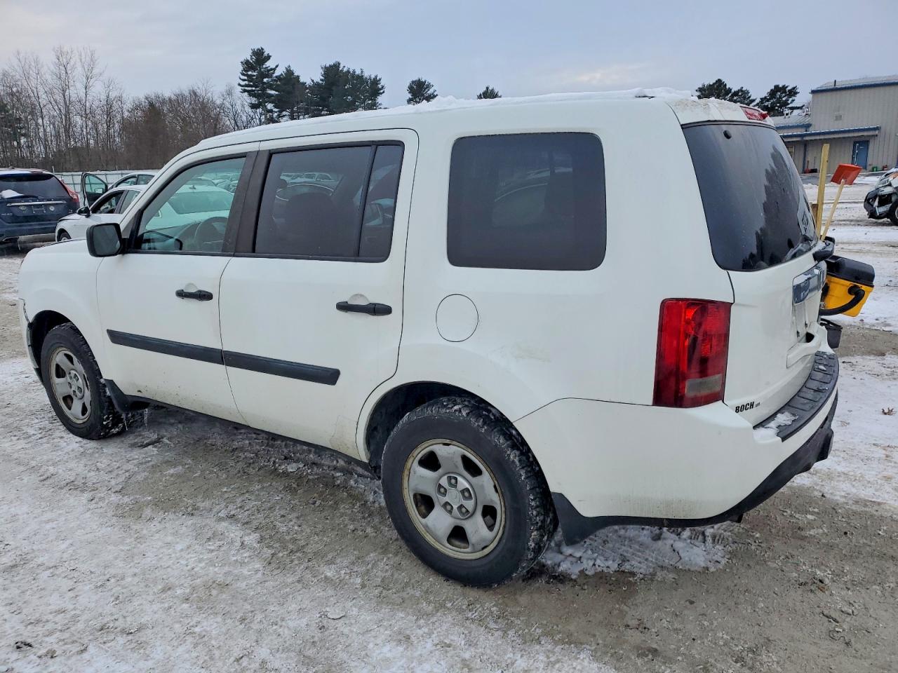 2015 HONDA PILOT LX photo 2