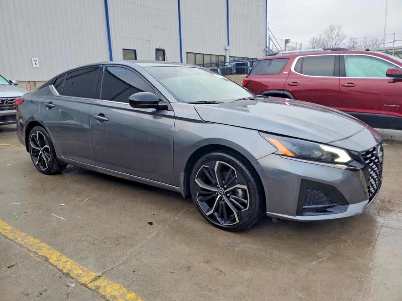 2024 NISSAN ALTIMA SR photo 4
