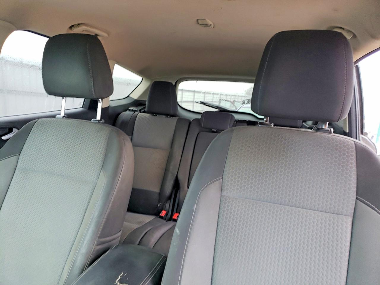 2017 FORD ESCAPE SE photo 10