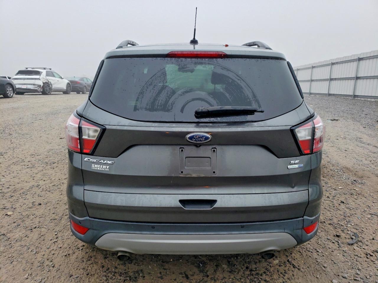 2017 FORD ESCAPE SE photo 6