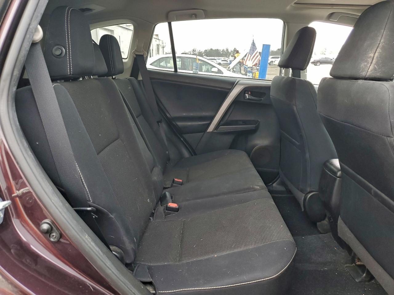 2017 TOYOTA RAV4 XLE photo 11