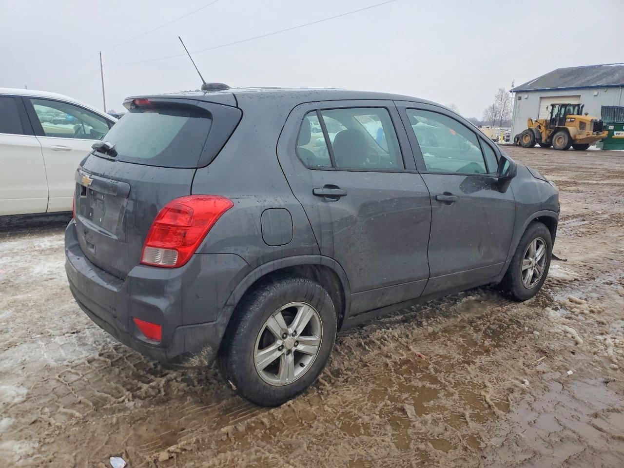 2019 CHEVROLET TRAX LS photo 3