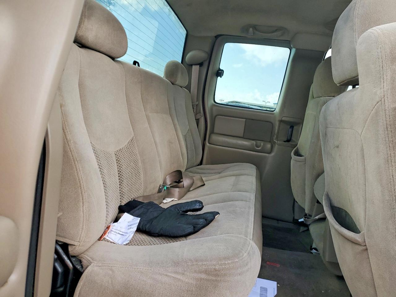 2004 CHEVROLET SILVERADO C1500 photo 10