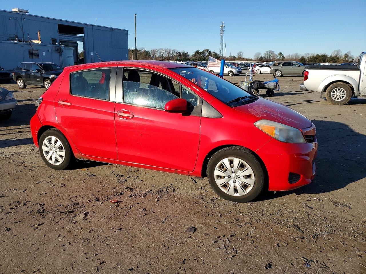 2012 TOYOTA YARIS photo 4
