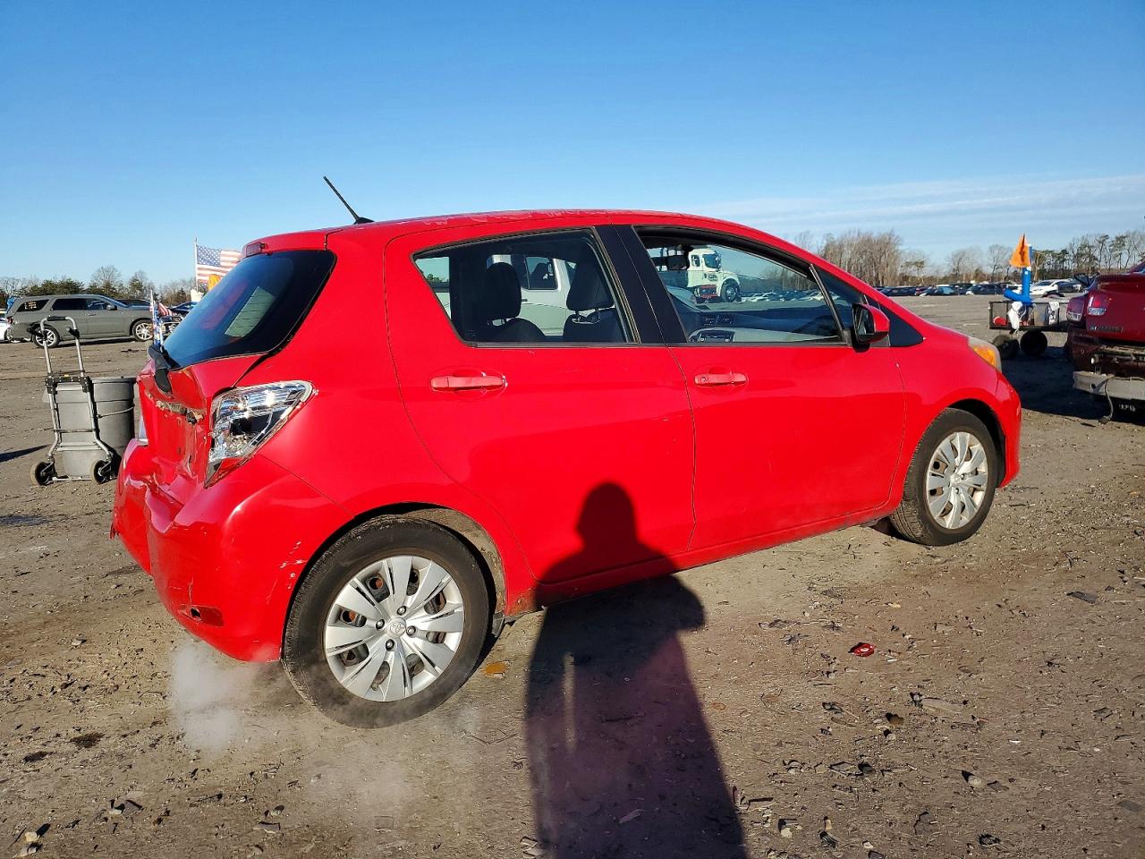 2012 TOYOTA YARIS photo 3