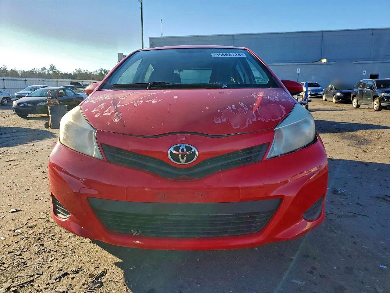 2012 TOYOTA YARIS photo 5