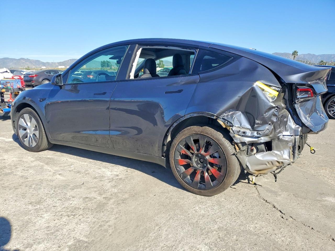 2021 TESLA MODEL Y photo 2