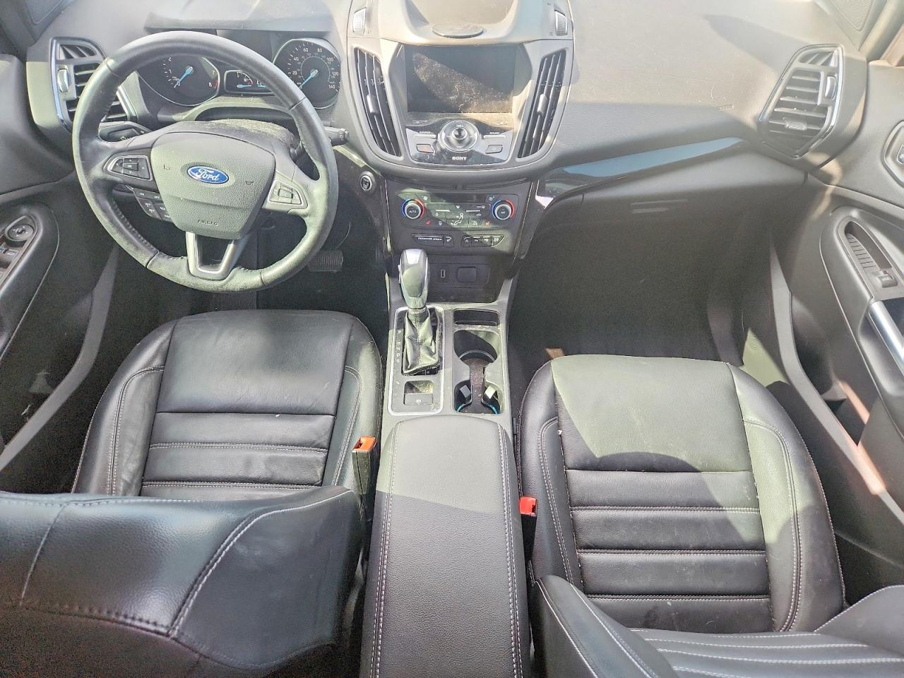 2019 FORD ESCAPE TITANIUM photo 8