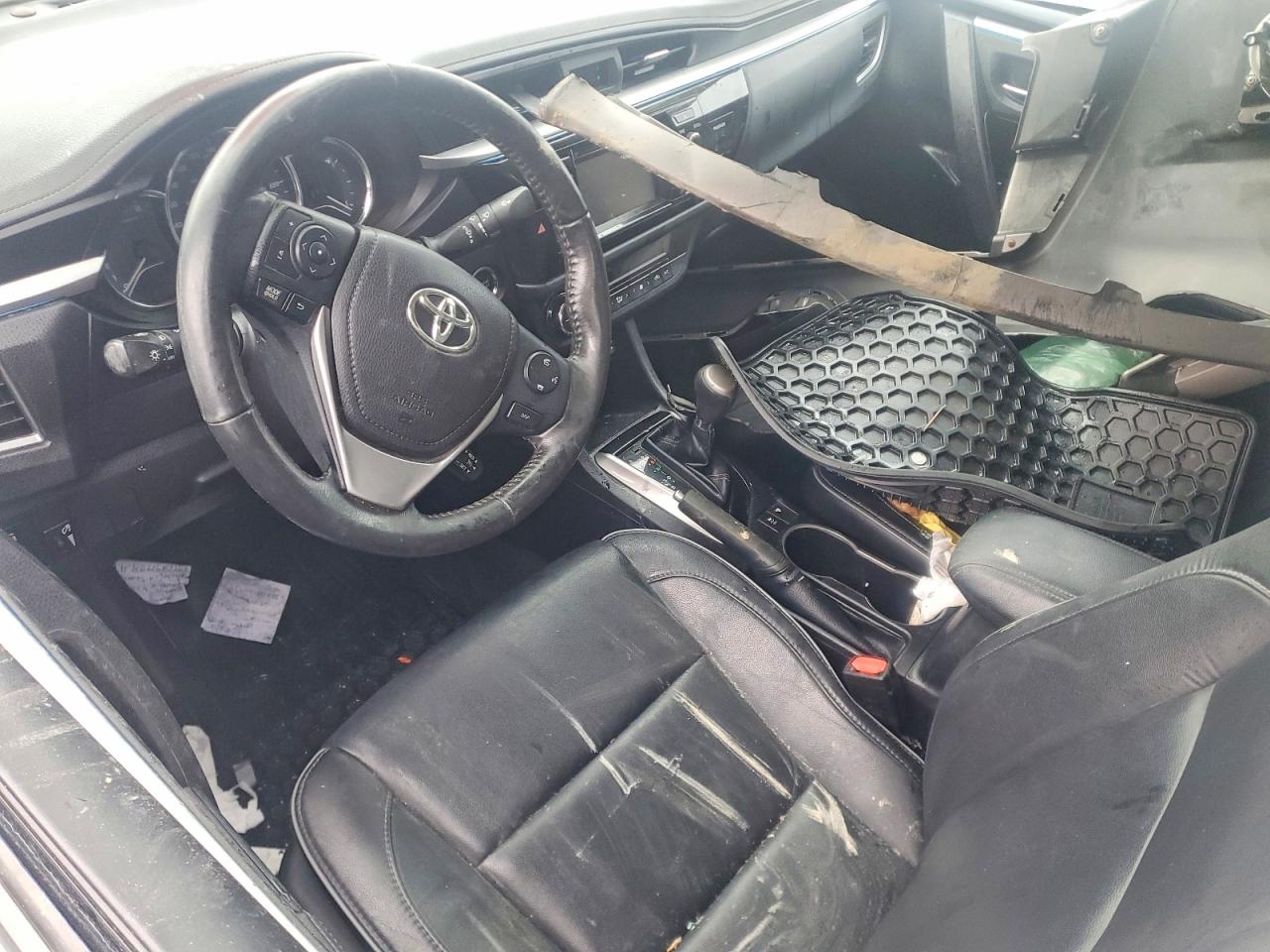 2014 TOYOTA COROLLA L photo 8