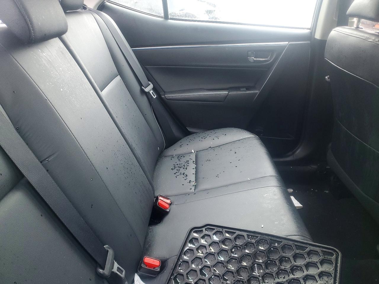 2014 TOYOTA COROLLA L photo 10