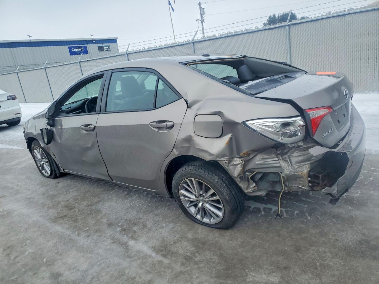 2014 TOYOTA COROLLA L photo 2