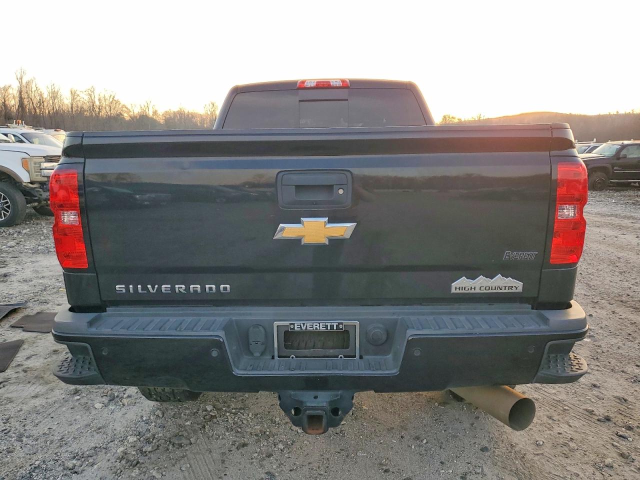 2018 CHEVROLET SILVERADO K2500 HIGH COUNTRY photo 6