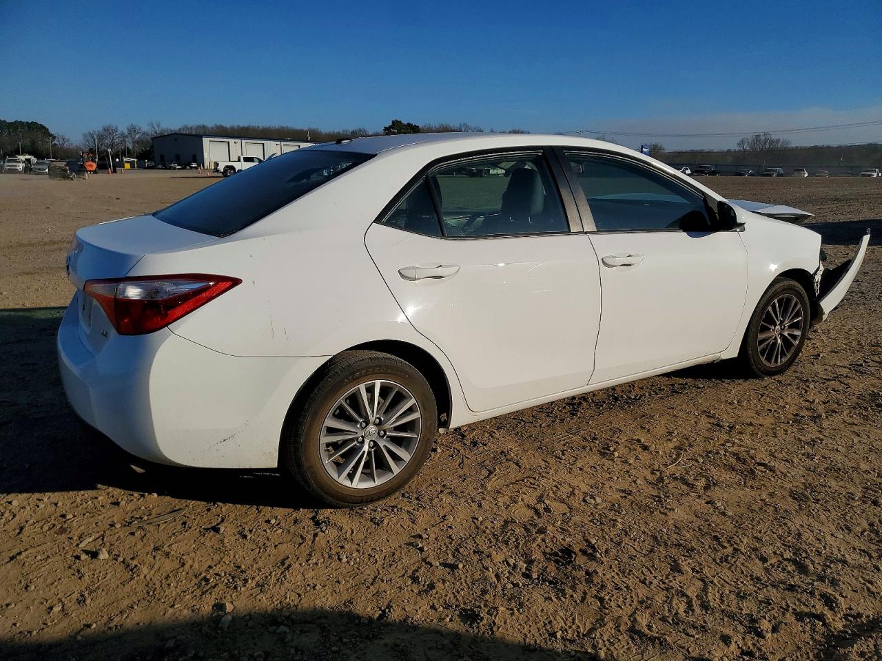 2015 TOYOTA COROLLA L photo 3