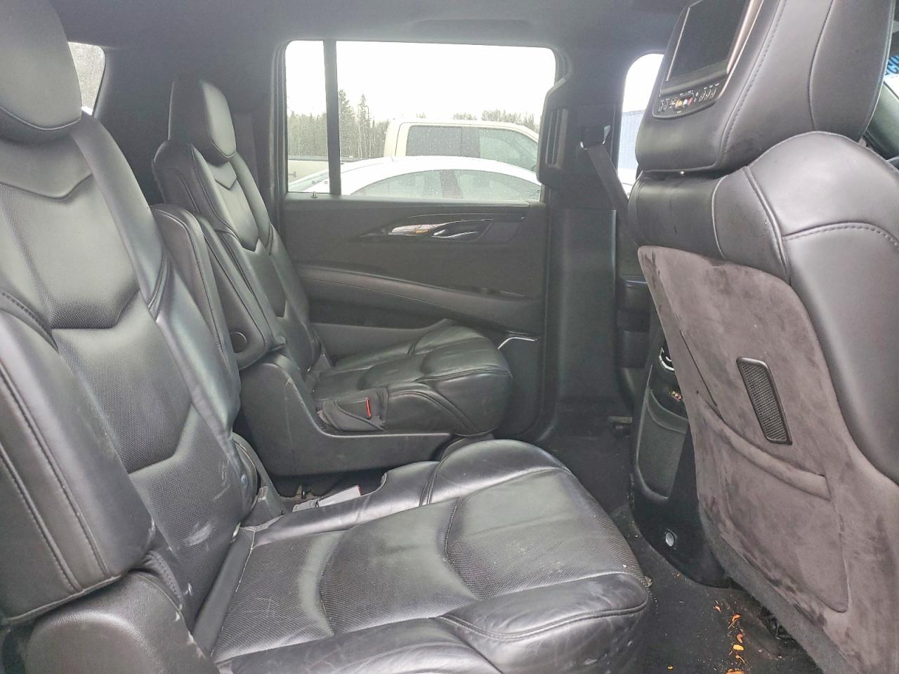 2016 CADILLAC ESCALADE ESV PLATINUM photo 11