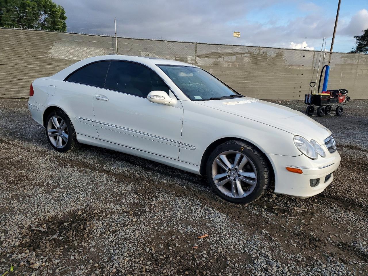 2007 MERCEDES-BENZ CLK 350 photo 4