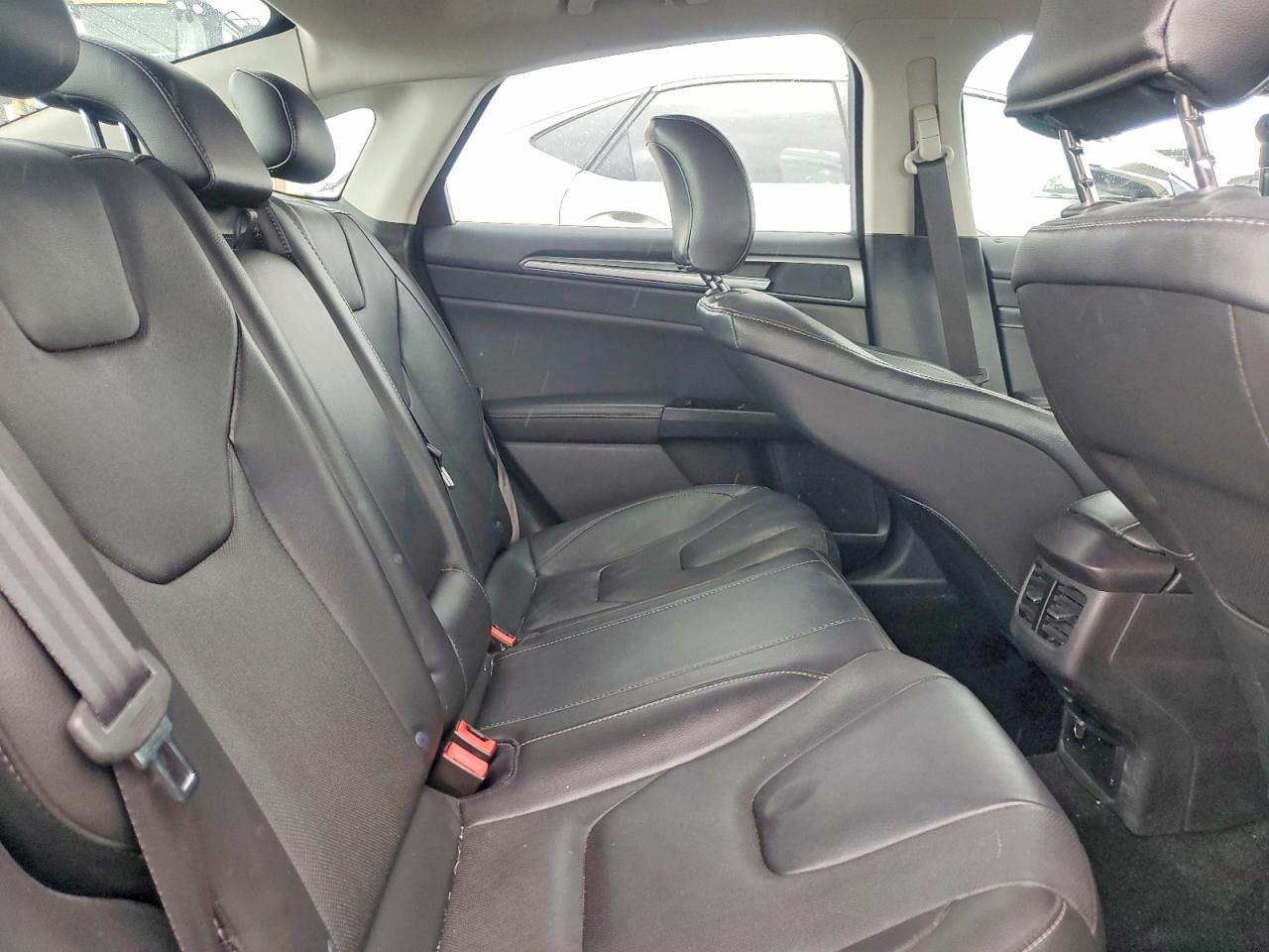 2016 FORD FUSION TITANIUM PHEV photo 10