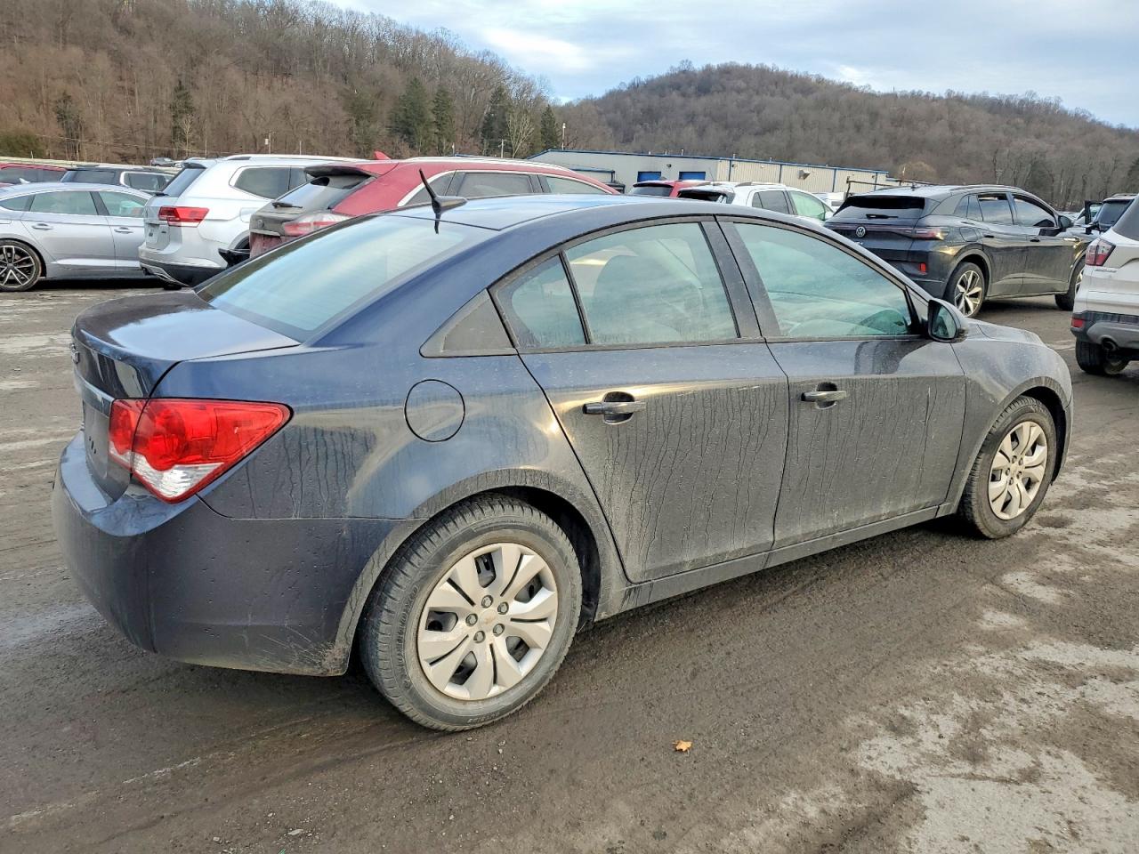 2014 CHEVROLET CRUZE LS photo 3