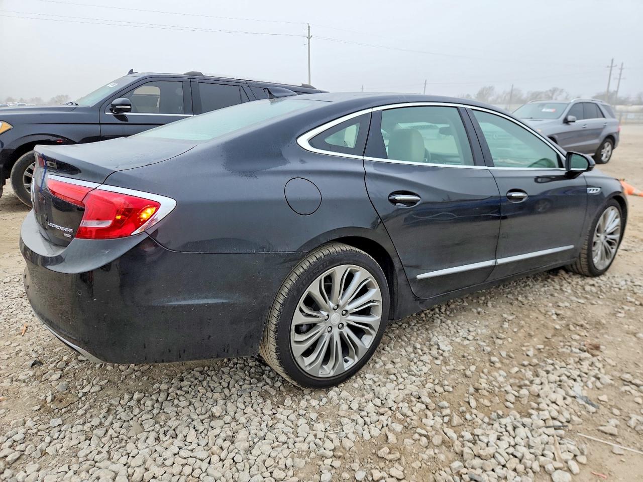 2017 BUICK LACROSSE PREMIUM photo 3
