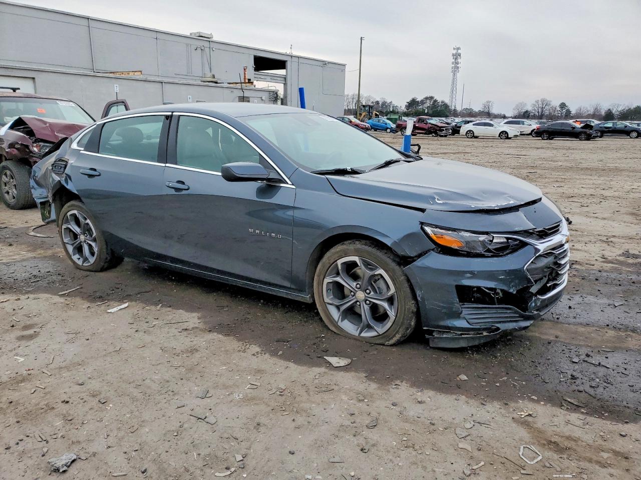 2020 CHEVROLET MALIBU LT photo 4