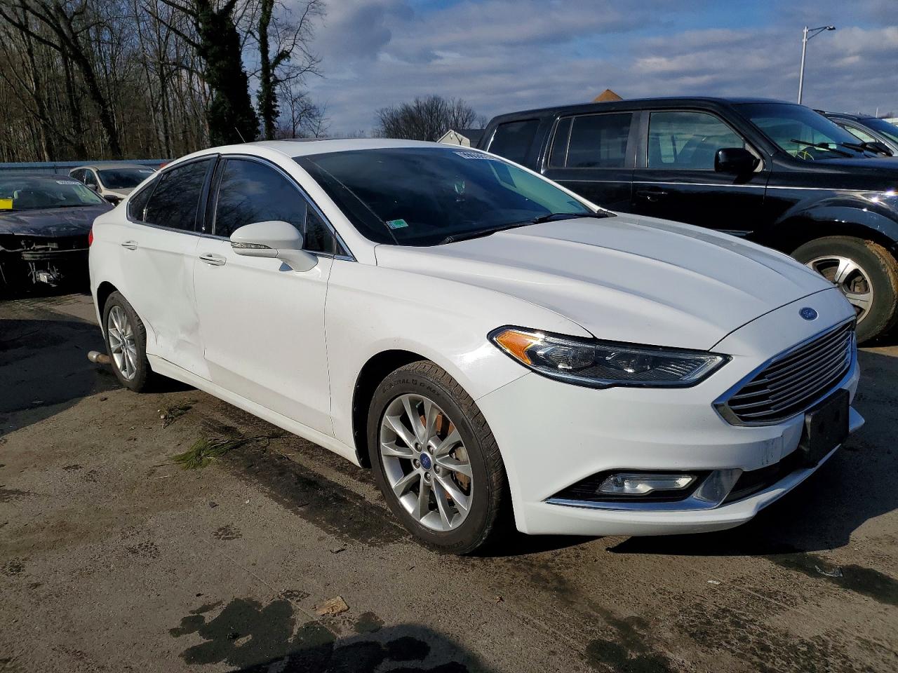 2017 FORD FUSION SE photo 4