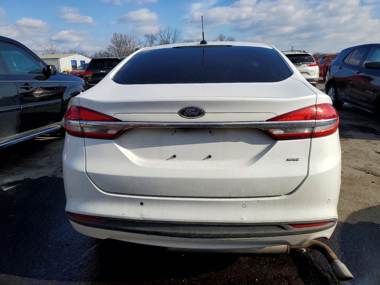 2017 FORD FUSION SE photo 6