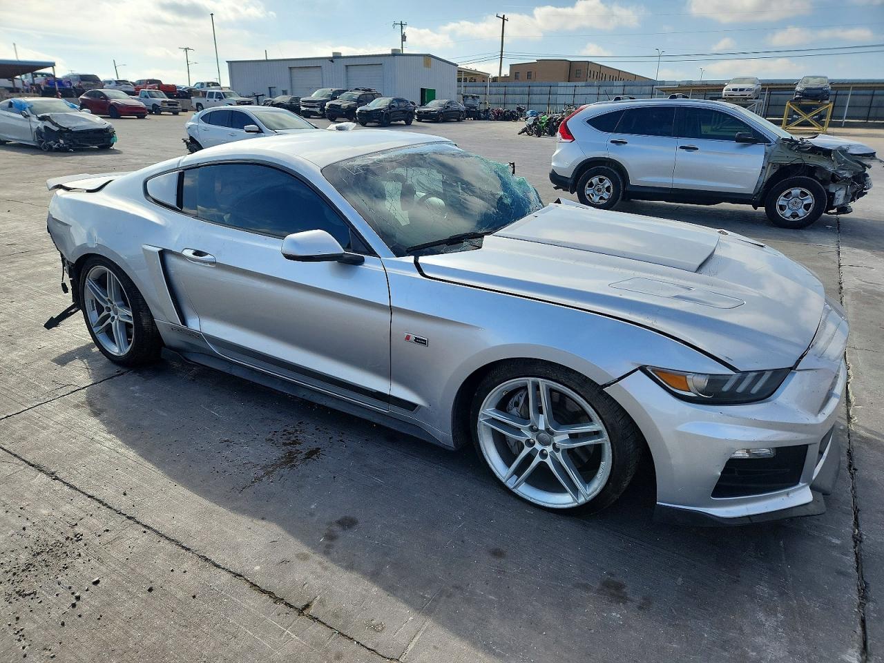 2015 FORD MUSTANG photo 10