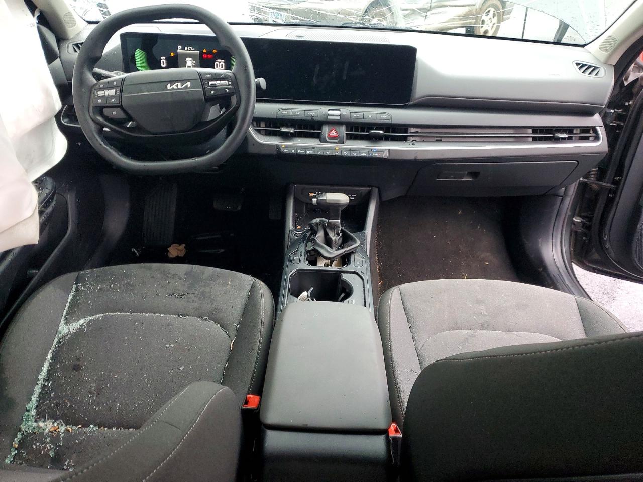 2025 KIA K4 LX photo 8