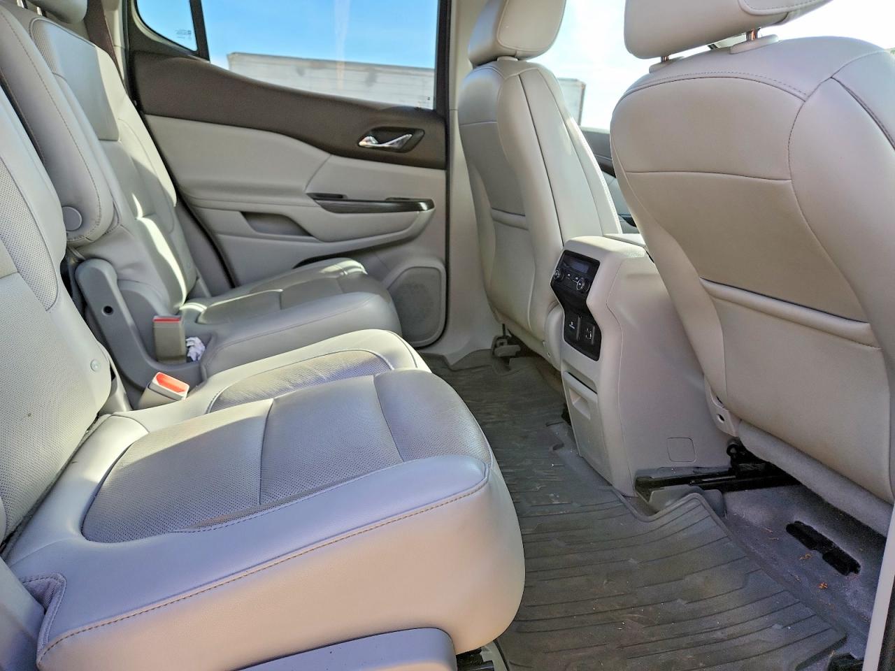 2019 GMC ACADIA SLT-1 photo 11
