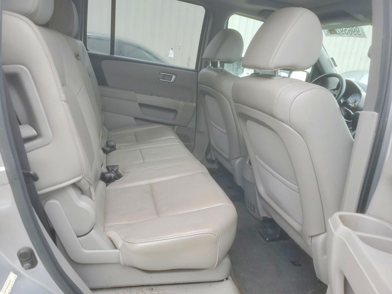 2013 HONDA PILOT EXL photo 11