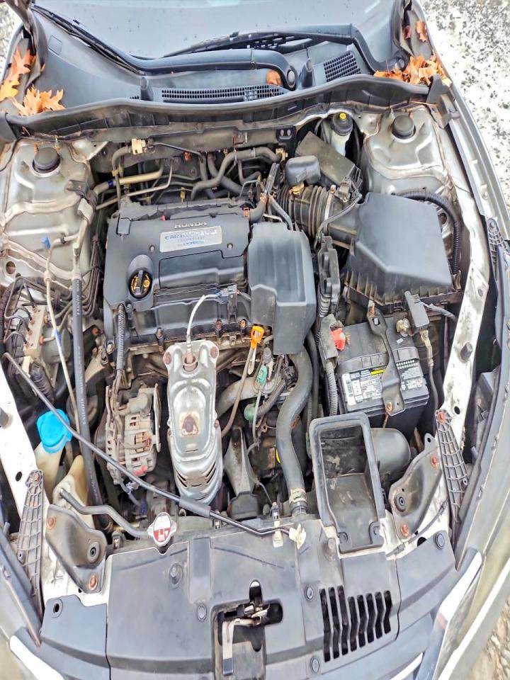 2013 HONDA ACCORD LX photo 11