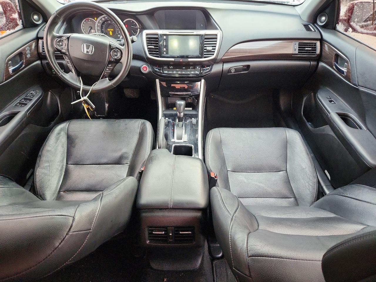 2017 HONDA ACCORD EX photo 8