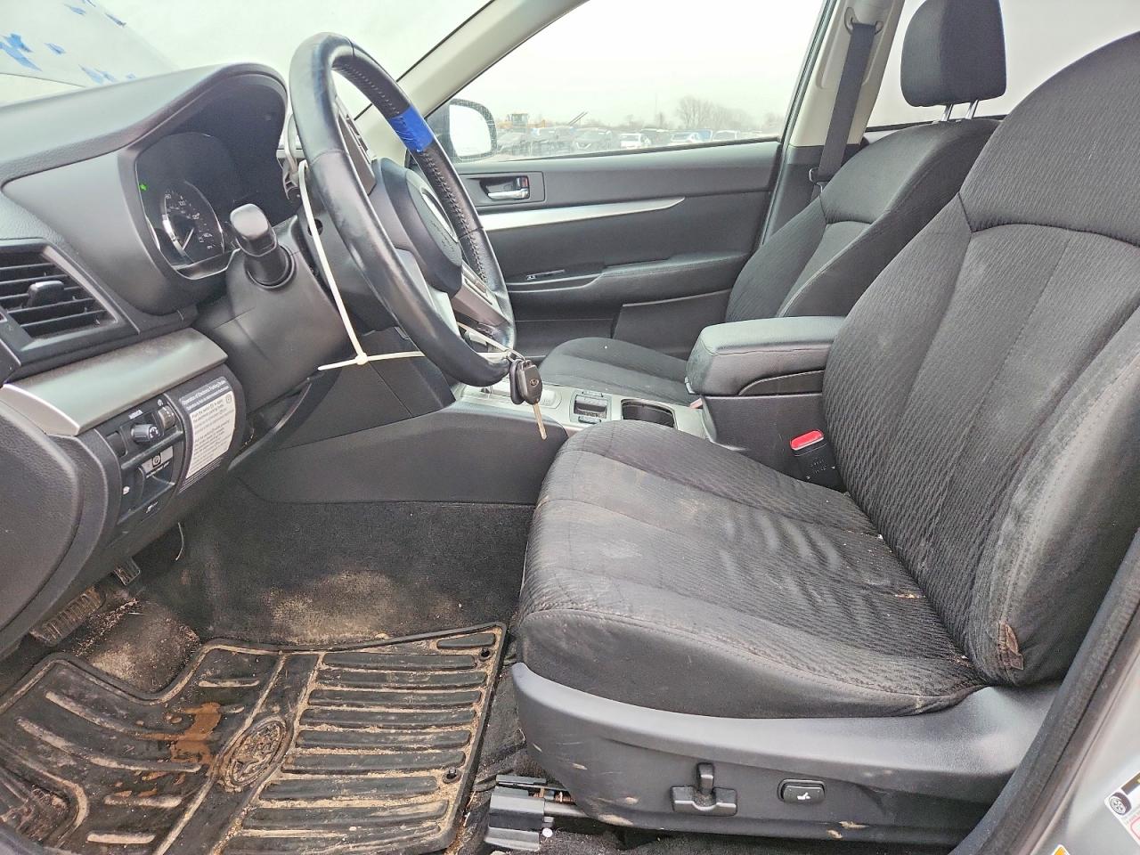 2011 SUBARU OUTBACK 2.5I PREMIUM photo 7