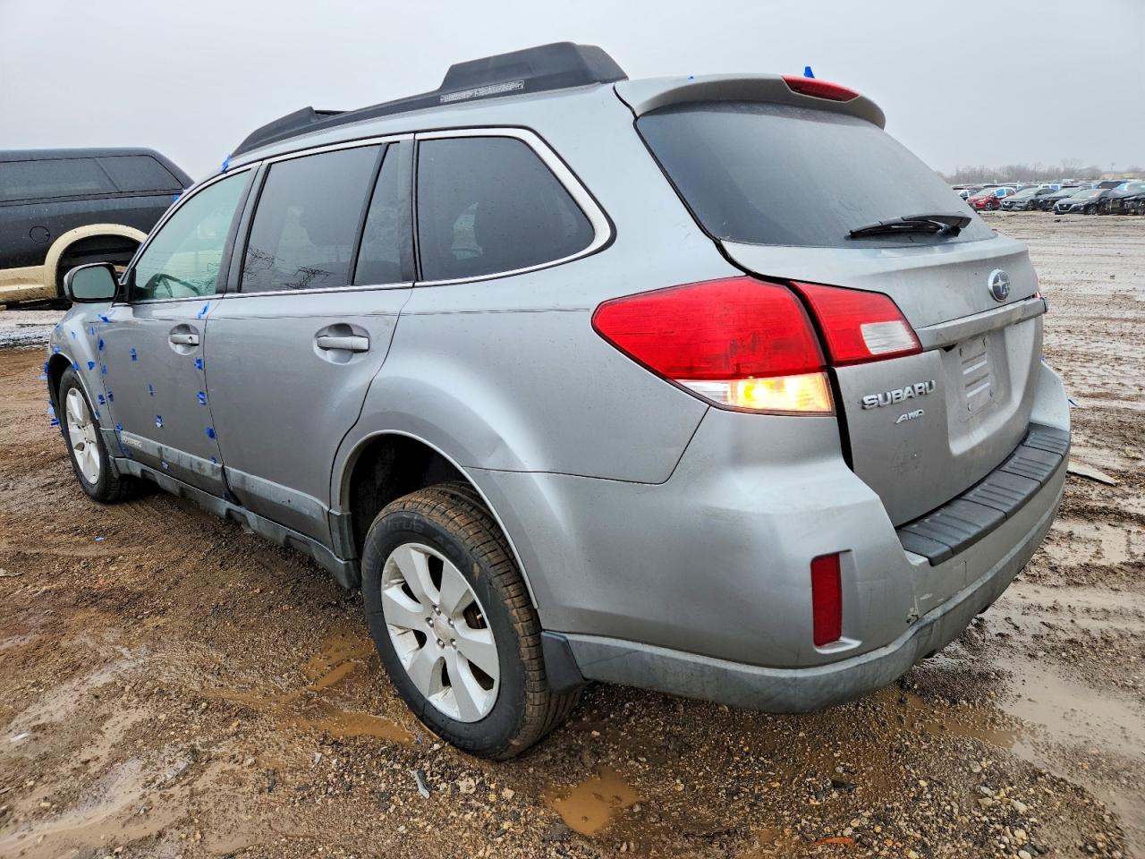 2011 SUBARU OUTBACK 2.5I PREMIUM photo 2