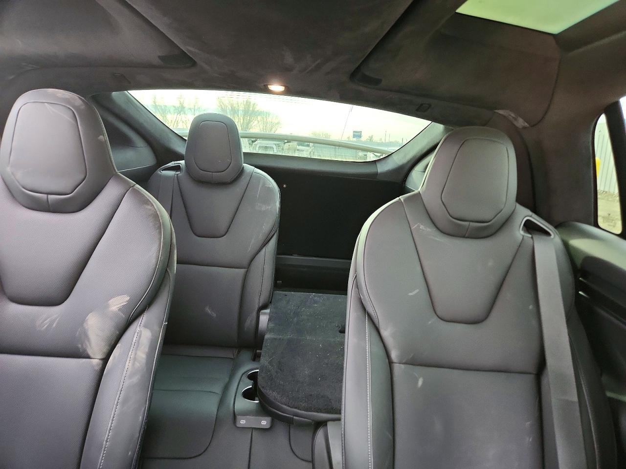 2023 TESLA MODEL X photo 10