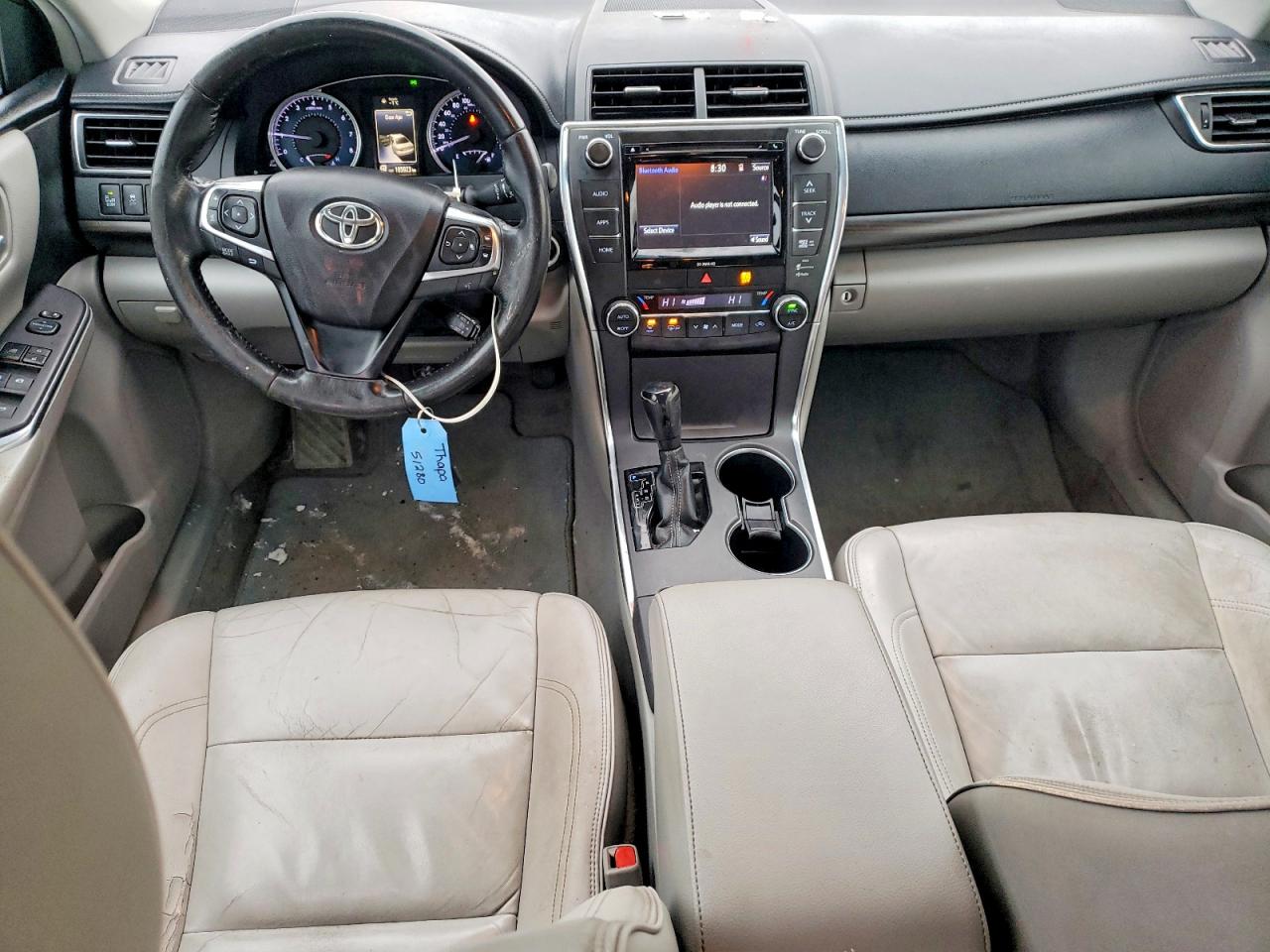 2016 TOYOTA CAMRY LE photo 8