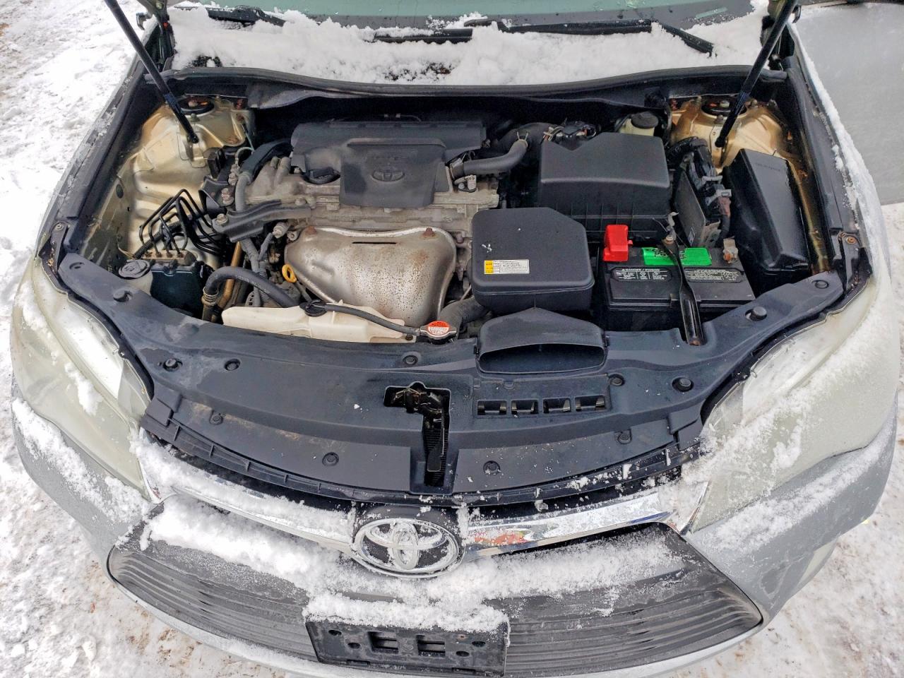 2016 TOYOTA CAMRY LE photo 11