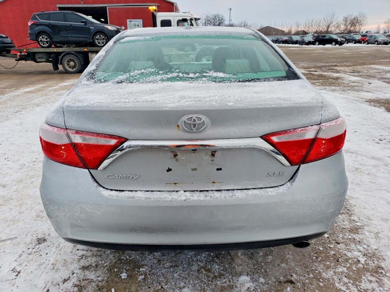 2016 TOYOTA CAMRY LE photo 6