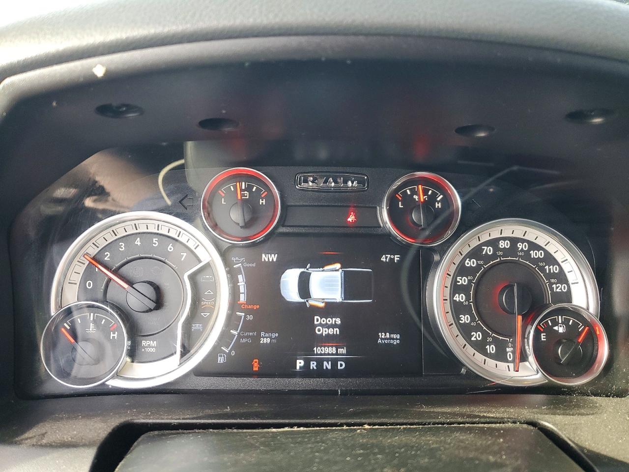 2018 RAM 1500 SLT photo 9