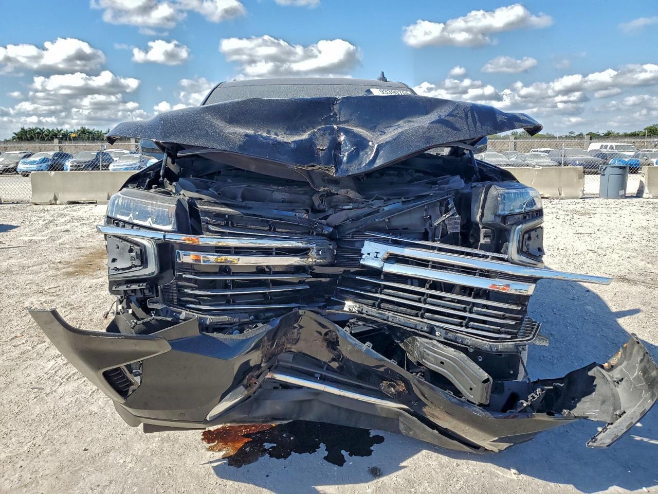 2021 CHEVROLET TAHOE C1500 LT photo 5