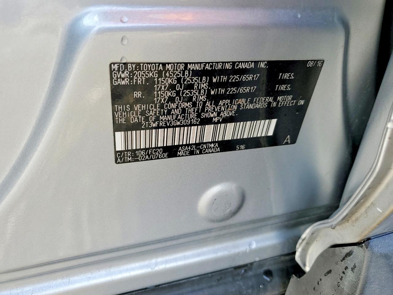 2016 TOYOTA RAV4 XLE photo 14