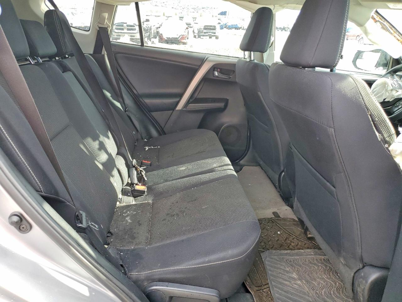 2016 TOYOTA RAV4 XLE photo 11
