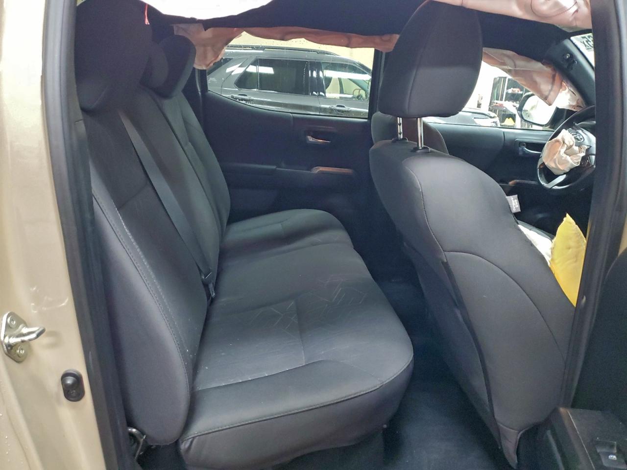 2017 TOYOTA TACOMA DOUBLE CAB photo 10