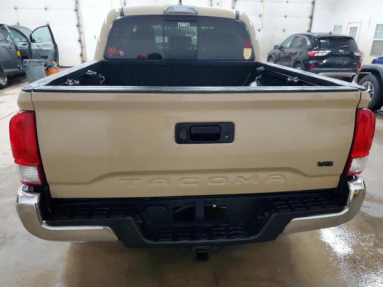 2017 TOYOTA TACOMA DOUBLE CAB photo 6