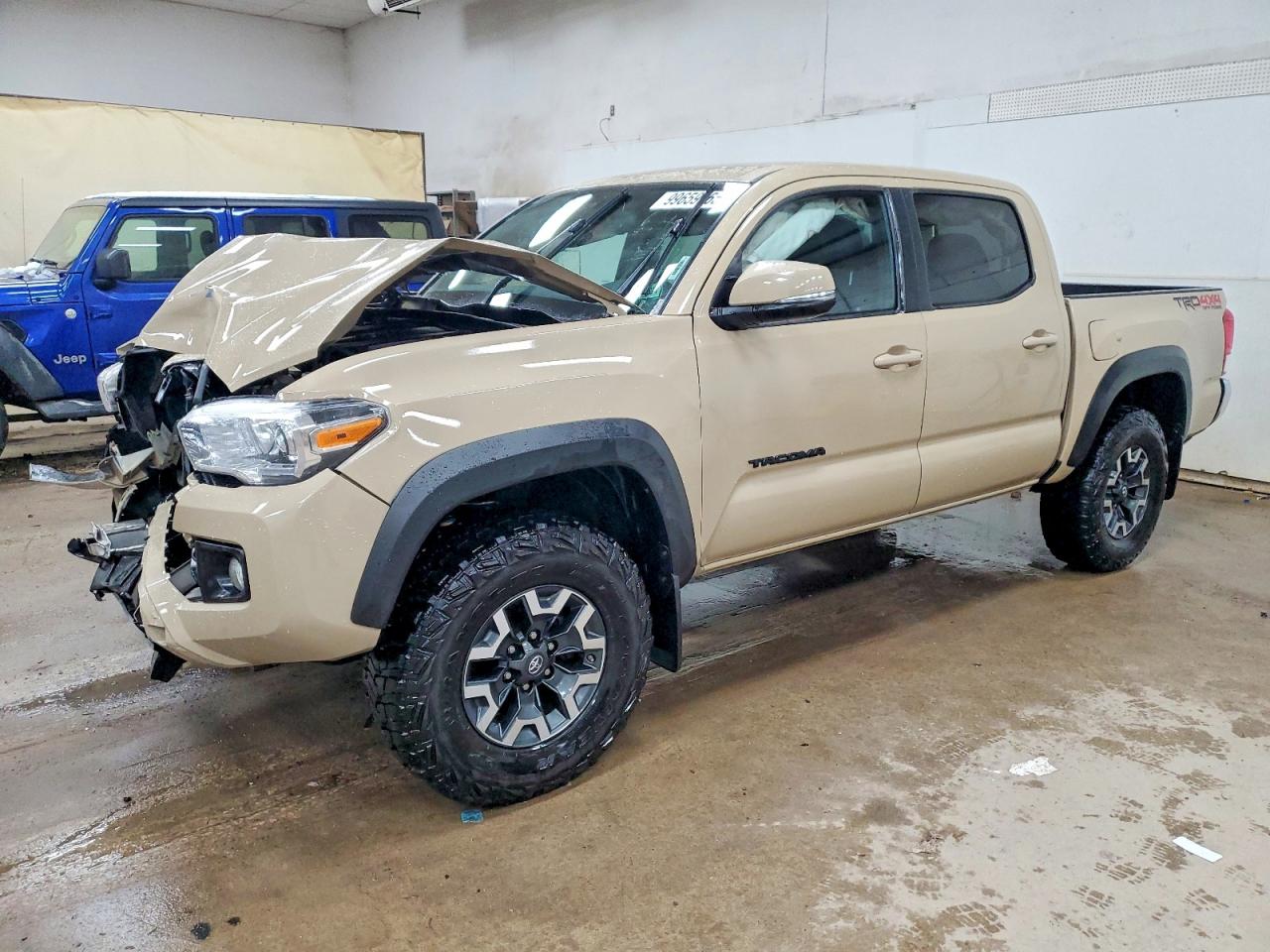 2017 TOYOTA TACOMA