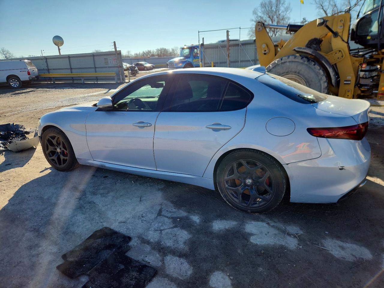 2020 ALFA ROMEO GIULIA photo 2