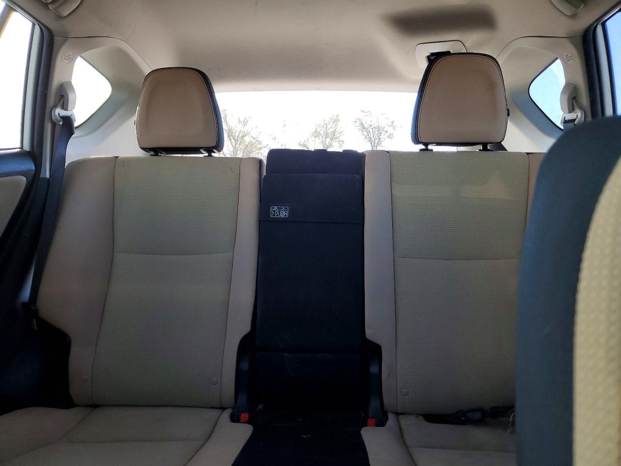 2016 TOYOTA RAV4 HV XLE photo 10