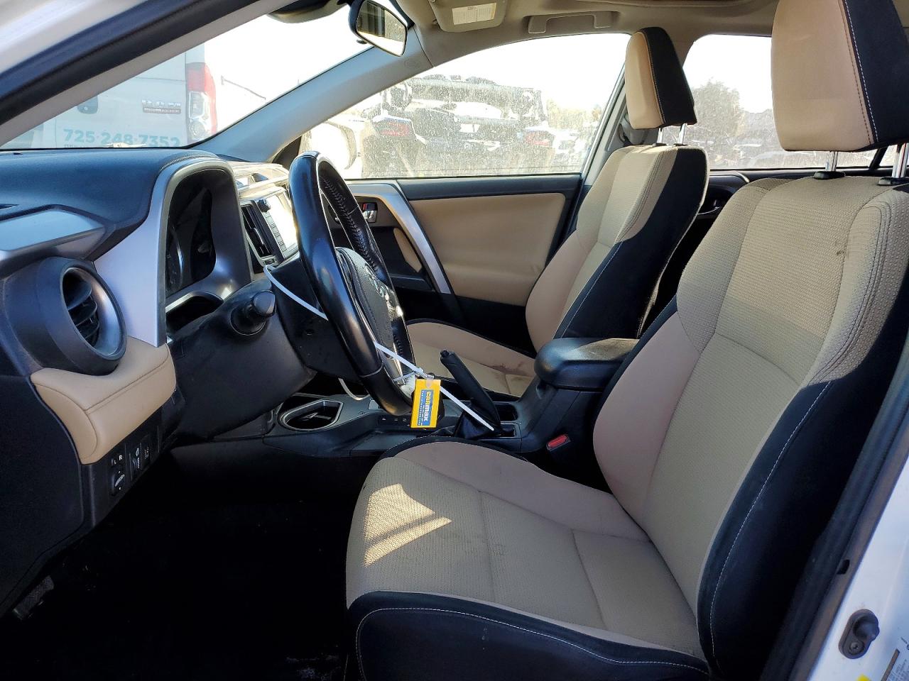 2016 TOYOTA RAV4 HV XLE photo 7
