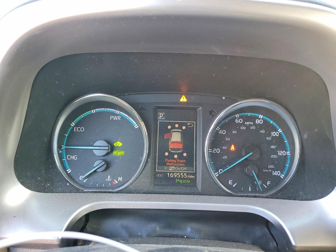 2016 TOYOTA RAV4 HV XLE photo 9