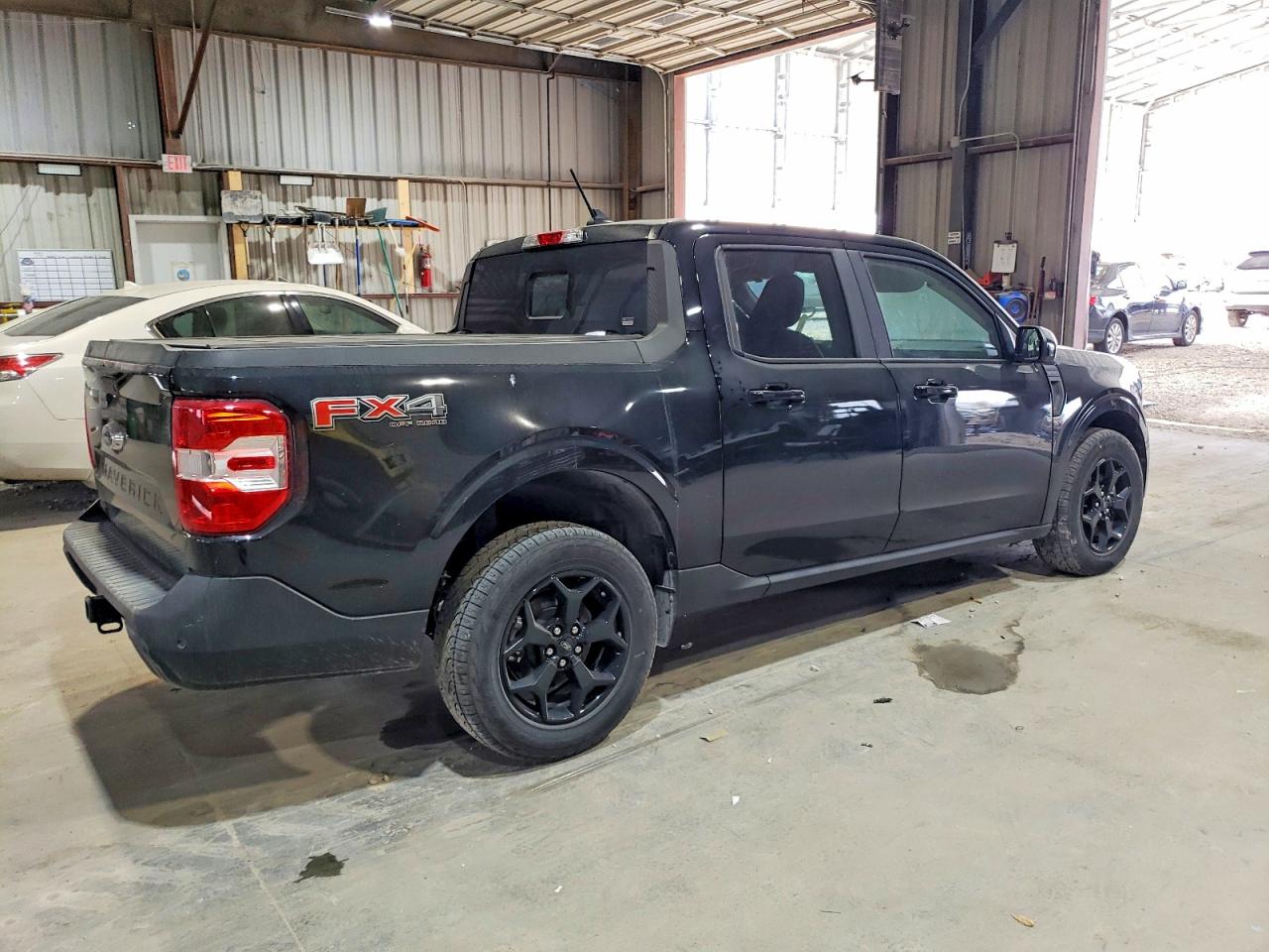 2024 FORD MAVERICK LARIAT photo 3