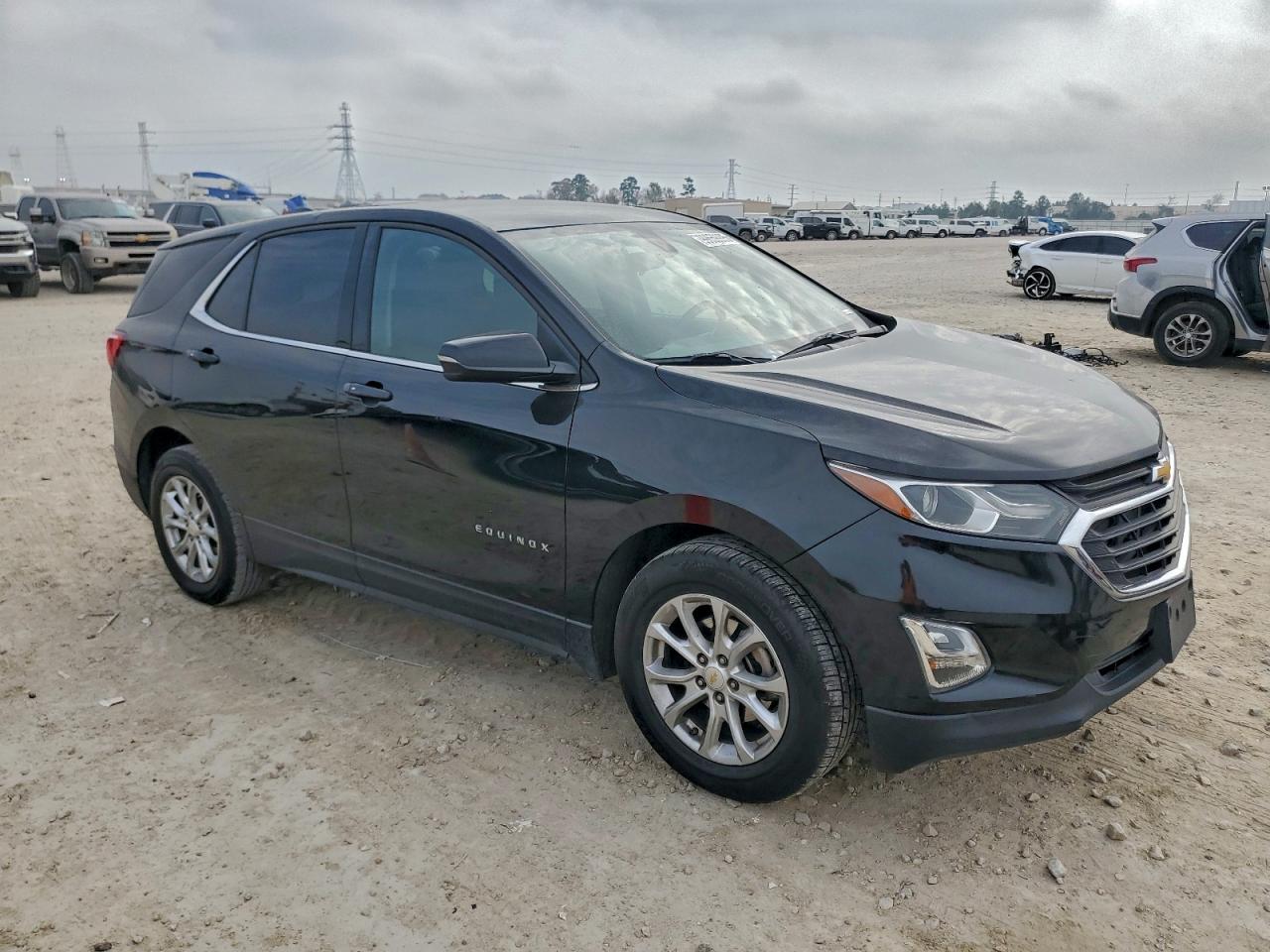 2018 CHEVROLET EQUINOX LT photo 4
